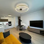 Aurora Апартаменты Братислава