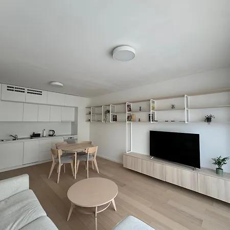 Aurora * Μπρατισλάβα