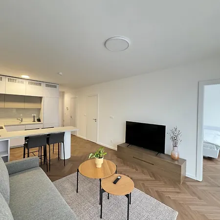 Apartment Aurora *